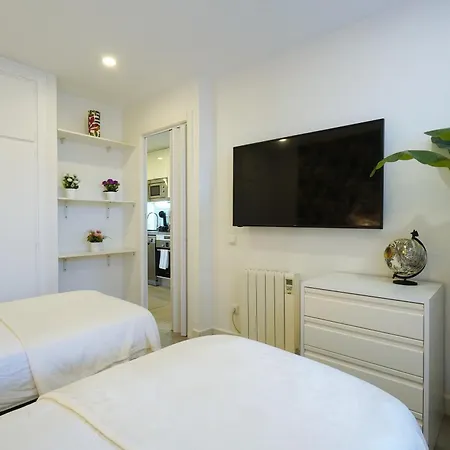 Apartment-4people-parking-castelledefels-bikes-bbq Apartment