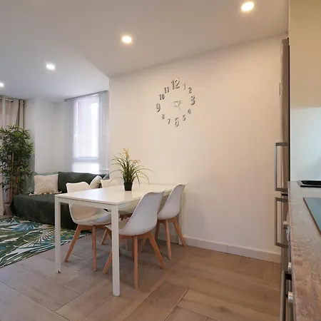 Apartment-4people-parking-castelledefels-bikes-bbq Castelldefels